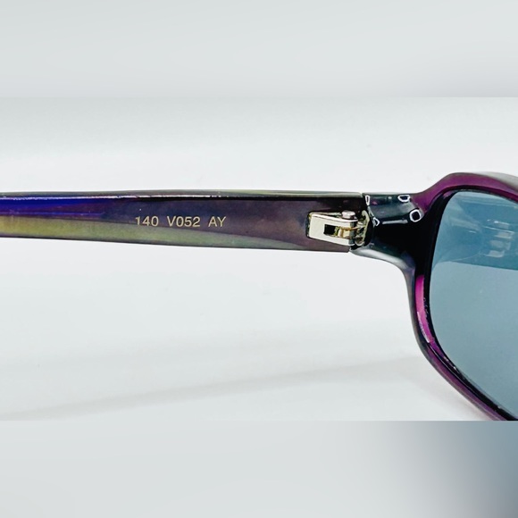 Vera Wang V052 Purple Oval Sunglasses Frames Only - Picture 6 of 6